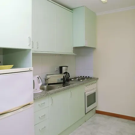 Apartamentos Jardins Da Rocha-3
